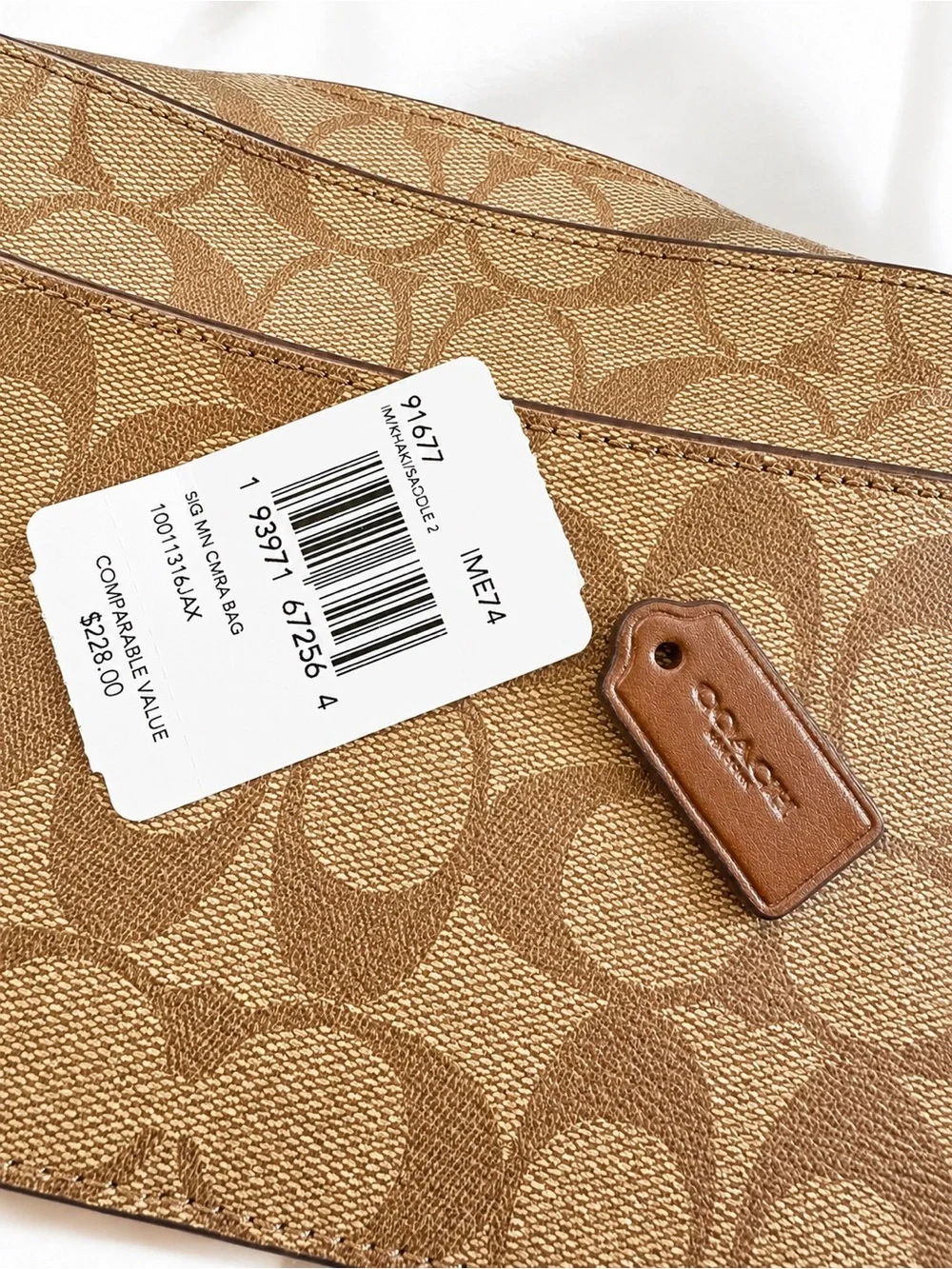 Coach Signature Camera Crossbody Bag – Brand New with Tags - Picture 2 of 4